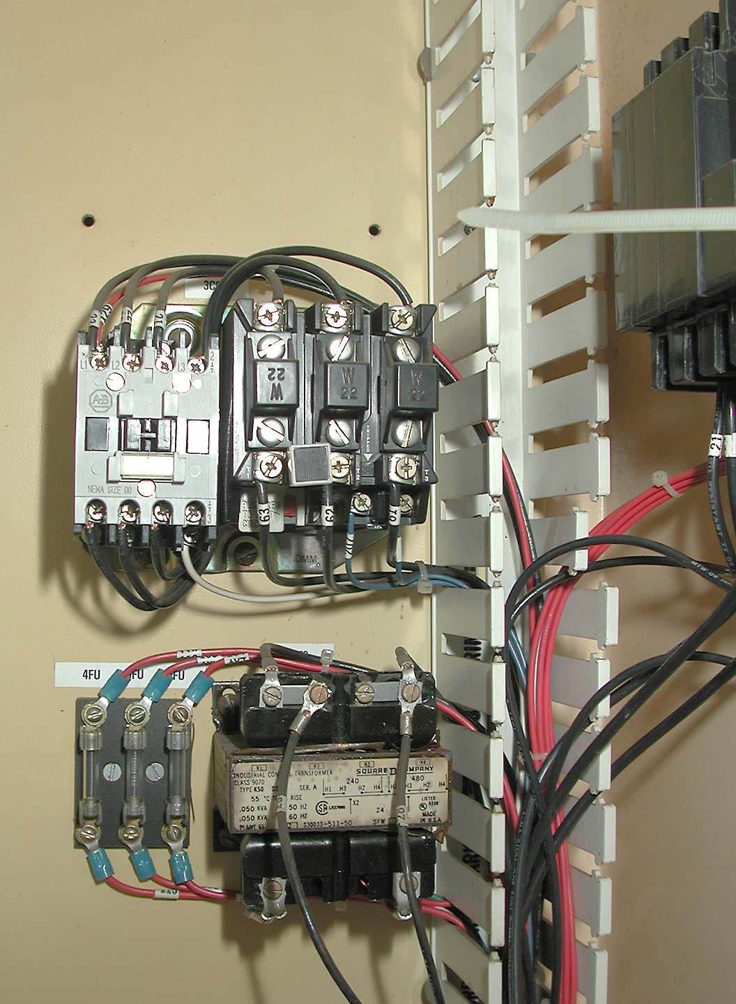 Click for Larger Image Power Relays / Transformer